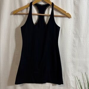 Lululemon Athletica Black Racerback Tank Top Women's Size 2 Athletic Workout